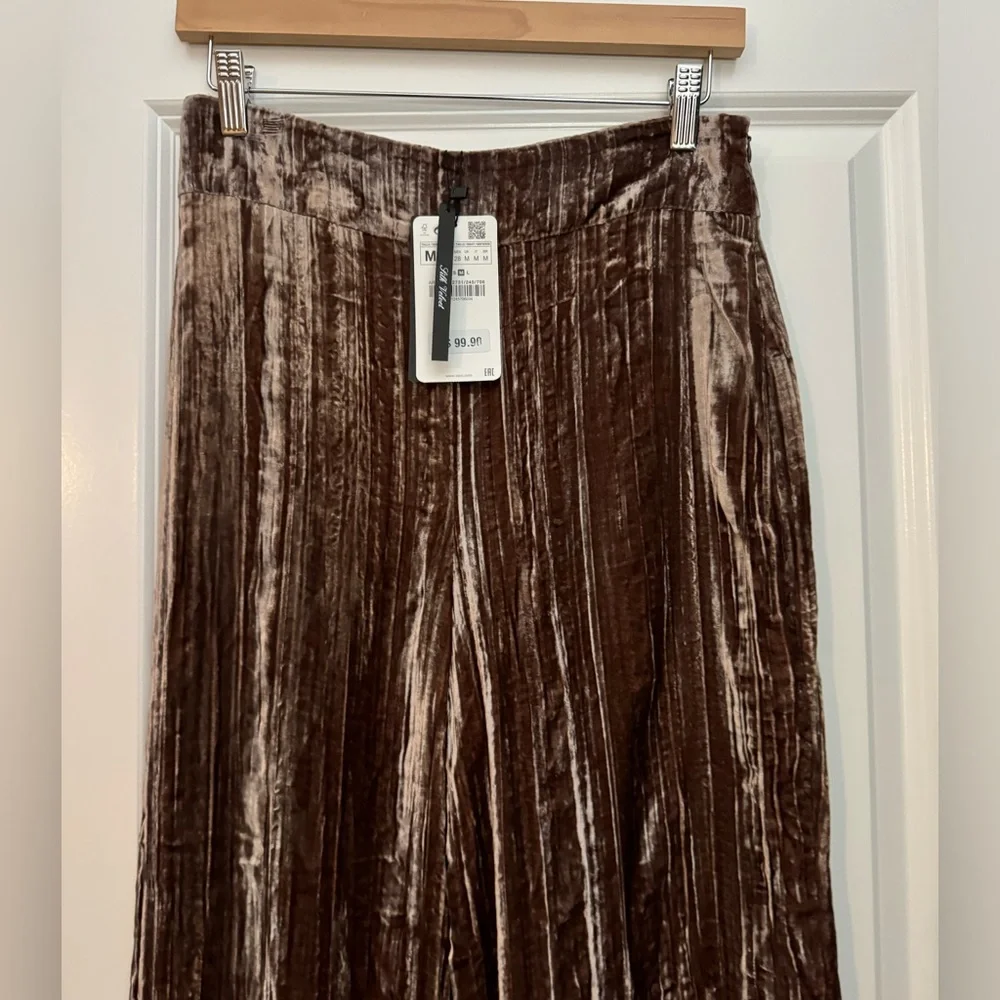 NWT Zara Woman Faux Velvet Wide Leg Pants Size Medium